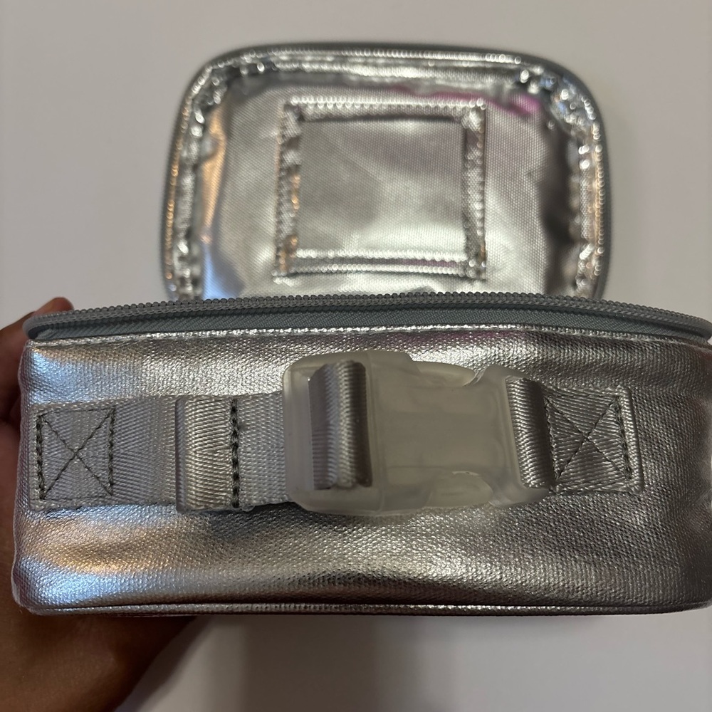STATE Shimmering Silver Case - Picture 4 of 6